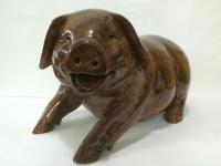 进口樟木雕刻猪1